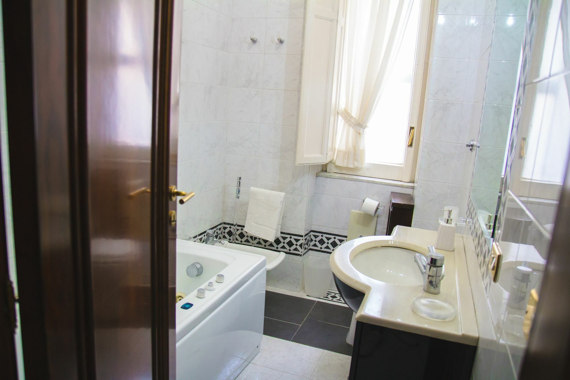 Easy House Couette-café 2*